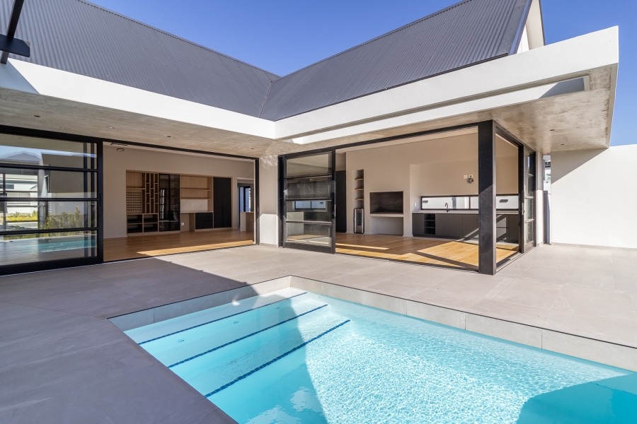 4 Bedroom Property for Sale in Pearl Valley at Val de Vie Western Cape